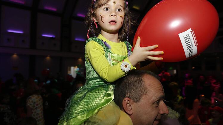 Kinderfasching in der Stadthalle Foto: Matthias Hoch