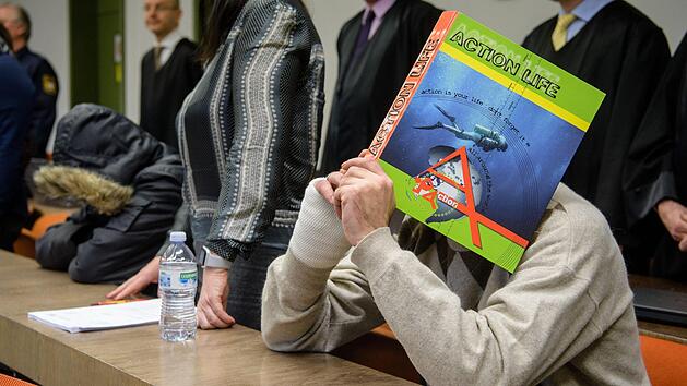 Fünf Männer wurden nach dem grausamen Tod einer Frau verurteilt worden. Nach einer Grillfeier hatten die Männer die Frau getötet und verscharrt.  Foto: Matthias Balk/dpa