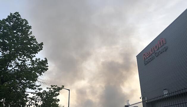 Großbrand in Nürnberg: Rauchwolken ziehen über die Stadt