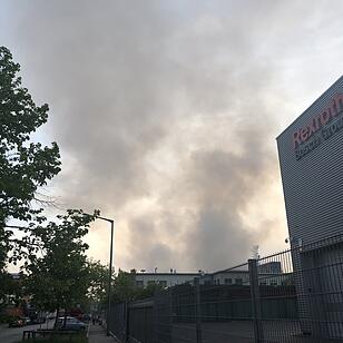 Großbrand in Nürnberg: Rauchwolken ziehen über die Stadt