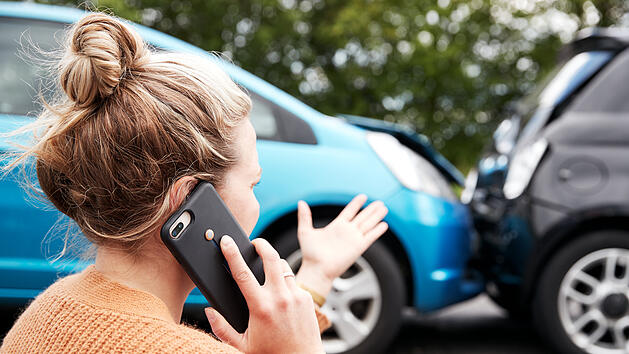 Autounfall, Notruf, Auto-Unfall, Unfall, Verkehrsunfall