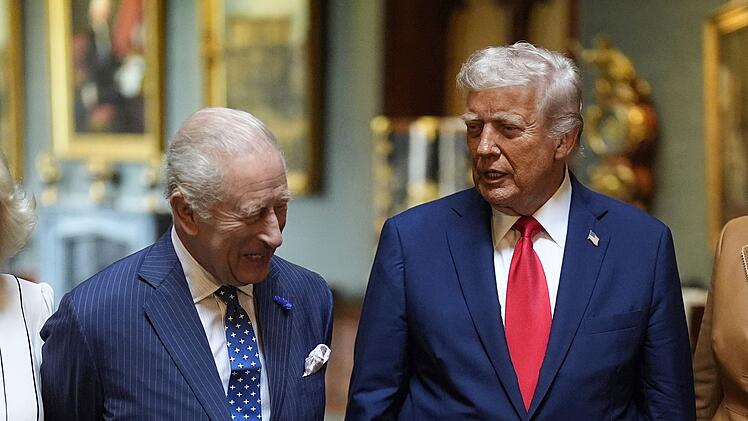 Charles III. (l.) und US-Präsident Donald Trump