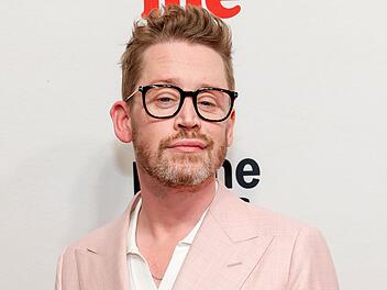 Macaulay Culkin Macaulay Culkin kann sich grundsätzlich vorstellen, noch einmal in die Rolle (des dann erwachsenen) Kevin McCallister aus "Kevin - Allein zu Haus" zu schlüpfen.