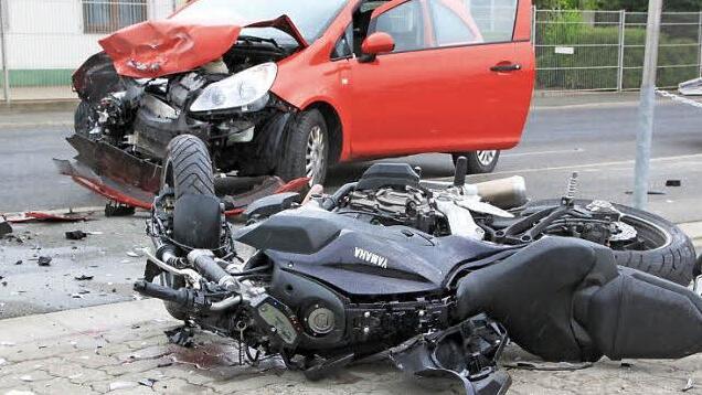 Schwer verletzt wurde ein 20-jähriger Motorradfahrer bei einem Unfall am Donnerstag. Foto: Matthias Einwag