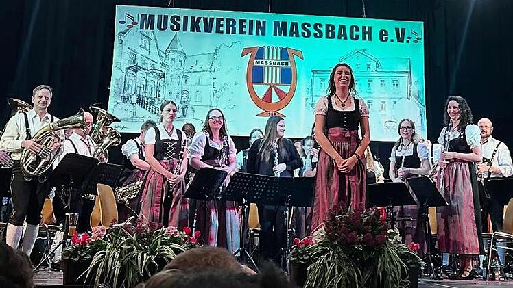Der Musikverein begeisterte das Publikum mit seinem Neujahrskonzert unter dem Titel „Zeitlos“.
