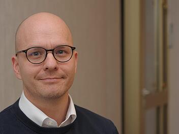 Oberbürgermeister Dirk Vogel macht sich seine Gedanken über die Zukunft des Kissinger Sommers. Foto: Siegfried Farkas Foto: Siegfried Farkas