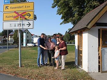 Neben dem ehemaligen Postgebäude wird der neue Thurnauer Busbahnhof gebaut. Unser Bild entstand bei einem Ortstermin im September 2016. Foto: Archiv/Alexander Hartmann