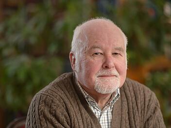 Zusammen mit seinem Kollegen Rainer Scheuchenpflug hat Wittkowski in einer Studie mit ?ber 500 Teilnehmern untersucht, wie Menschen mit dem Verlust von Angeh?rigen umgehen. Foto: Daniel Peter