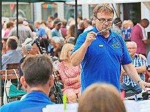 Das SaxOrchester der Bayerischen Musikakademie Hammelburg unter der Leitung von Kuno Holzheimer