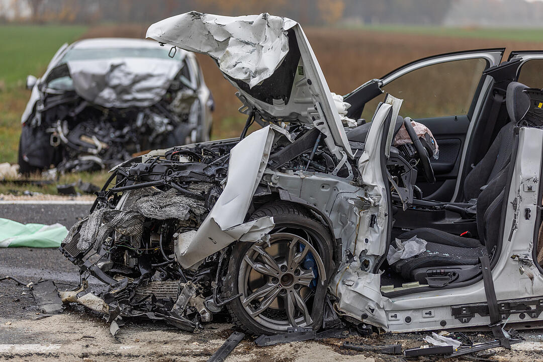 Frontalcrash bei Ornbau (Landkreis Ansbach) fordert Todesopfer