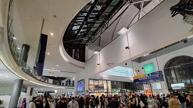 N&uuml;rnberg Hauptbahnhof Haupthalle