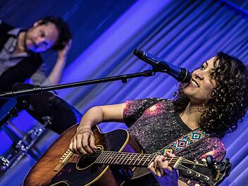 Gaby Moreno gastierte in Coburg. Foto: Jochen Berger