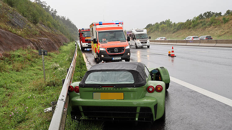 Ungew&ouml;hnliches Auto verungl&uuml;ckt auf der A3 bei Waldaschaff