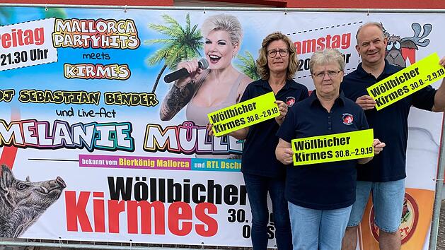 Die W&ouml;llbicher Kirmes lockt nach Wollbach, Burkardroth. Mit dabei ist Ex-Dschungelk&ouml;nigin Melanie M&uuml;ller. Auf dem Foto (von links) Birgit Below, Elvira Huppmann und Matthias Wehner.   Foto: Anja Vorndran