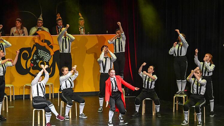 Prunksitzung 2020 der Coburger Narrhalla: das "Move and Dance Center" aus CoburgRonald Rinklef