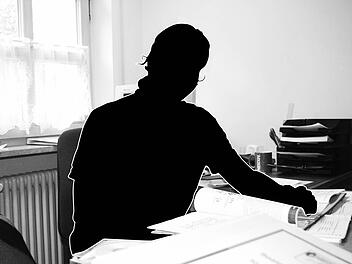 Die Lücke, die Johannes Mann vor 17 Monaten als Forchheimer Jugendpfleger hinterlassen hat, beschäftigt die Stadtpolitik bis heute. Foto: Anne-Katrin Striegel Fotomontage: Michael Beetz (ft)