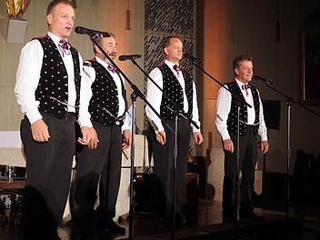 Das Kastelruther Männerquartett begeisterte sein Publikum in der voll besetzten Pfarrkirche St. Georg in Friesen.Heike Schülein