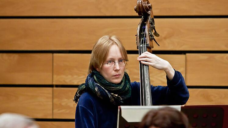 ...am Kontrabass und ...