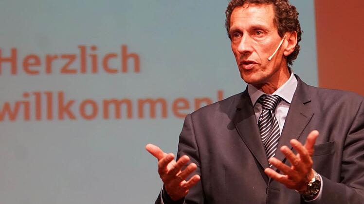 Prominenter Referent beim 11. Wirtschaftstag der Sparkasse Coburg-Lichtenfels: der Philosophie-Professor und frühere Kulturstaatsminister Julian Nida-Rümelin. Foto: Helke Renner