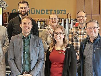 Der neue Vorstand mit dem neuen Fachbereichsleiter Johannes Dornheim (obere Reihe rechts)