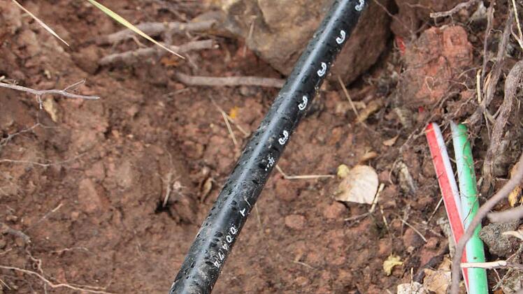 Straßensanierung zwischen Detter und Modlos. Bauzeit: Mai bis Dezember 2015. Foto: Ulrike Müller