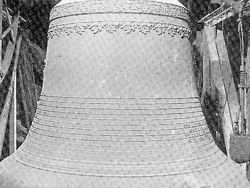 Die große Glocke in der Stadtpfarrkirche in Lichtenfels stammt wahrscheinlich aus Vierzehnheiligen. Foto: p