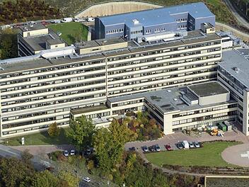 Unter anderem wegen einer Diebestour durch das Kulmbacher Klinikum stehen seit gestern zwei Männer vor Gericht. Foto: Archiv