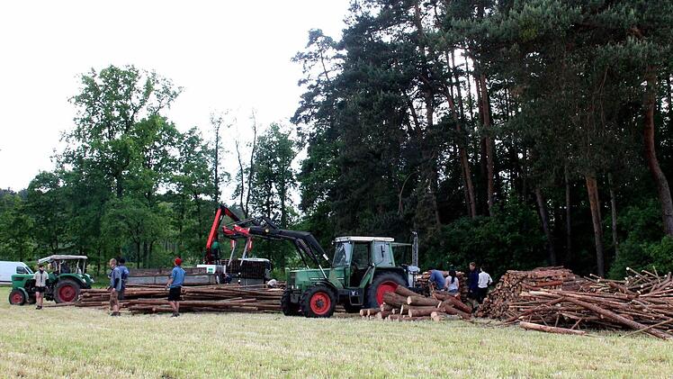 Für Holzvorräte müssen gesporgt werden. Foto: Johanna Blum