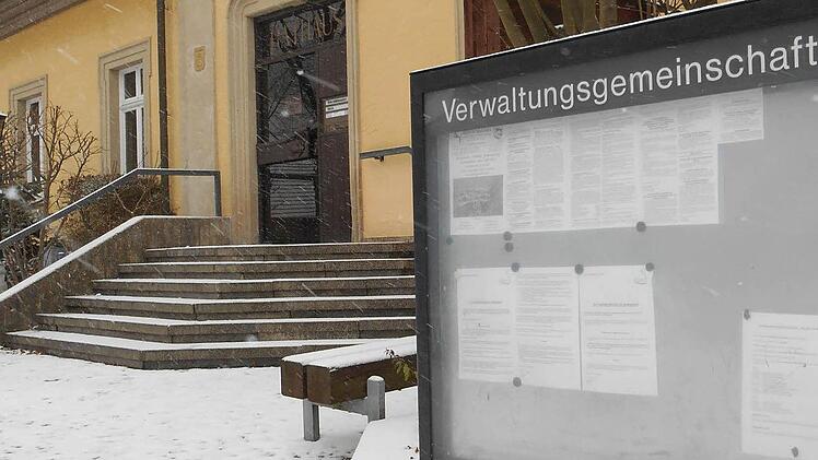 Ebrachs Rathaus - ganz in WeißFoto: Walter Hanslok