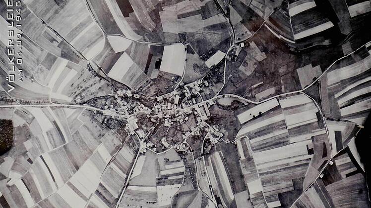 Völkersleier am 4. September 1945.  Foto: Archiv Gerd Schaar