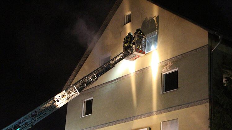 Die Wehren aus Höchstadt und Etzelskirchen trainieren den Ernstfall.  Foto: Andreas Dorsch