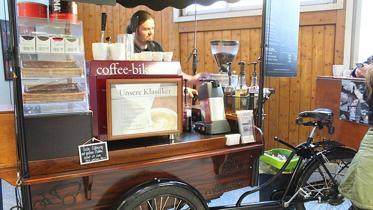 Nicht direkt motorisiert, aber dennoch ein Hingucker: der Kaffeestand