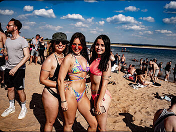 Bilder vom Burning Beach Festival 2023 bei Pleinfeld