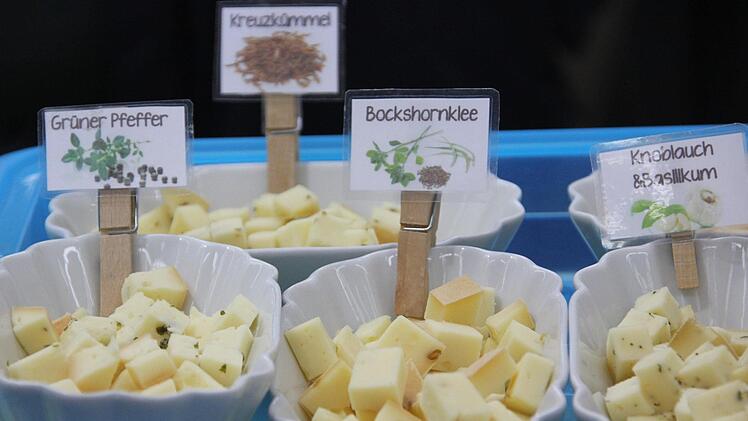 Käse zum Probieren...leckere Sorten dabei!