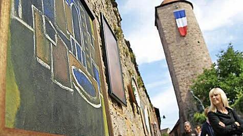 Bei Klein-Montmartre - hier ein Bild aus dem Jahr 2012 - wird die Gasse zwischen Stadtmauer und Mönchsturm zur Galerie.Foto: Archiv/ Arkadius Guzy