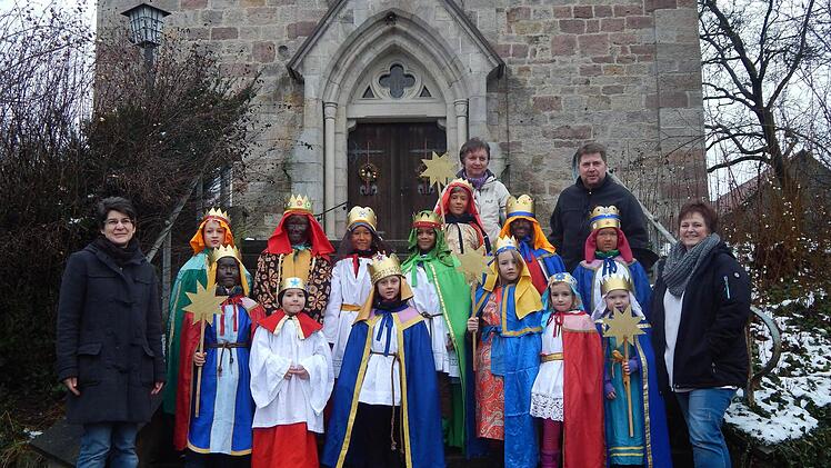Die Sternsinger-Aktion in Züntersbach wurde dank einiger motivierter Kinder und Erwachsener wieder erfolgreich durchgeführt. Es konnte ein Betrag von rund 800 Euro für das Kindermissionswerk Aachen zugunsten benachteiligter Kinder in Bolivien gesammelt werden.  Foto: privat