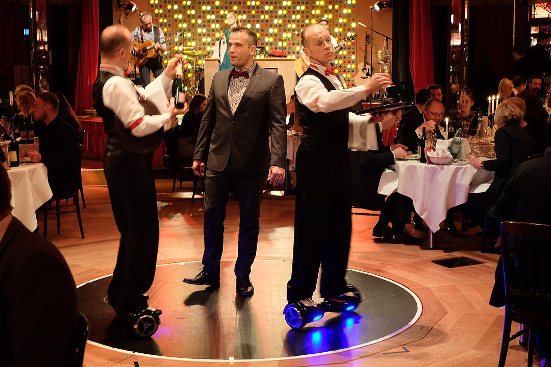 Entertainment im Menü serviert: Herrmanns Palazzo öffnet wieder