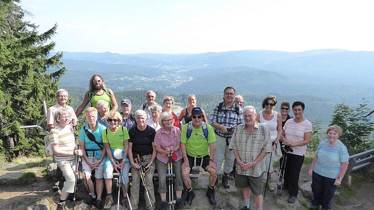Die Teilnehmer der Erlebnistour im Bayerischen Wald, organisiert vom Alpenverein Bad Kissingen.  Foto: Maria Rost