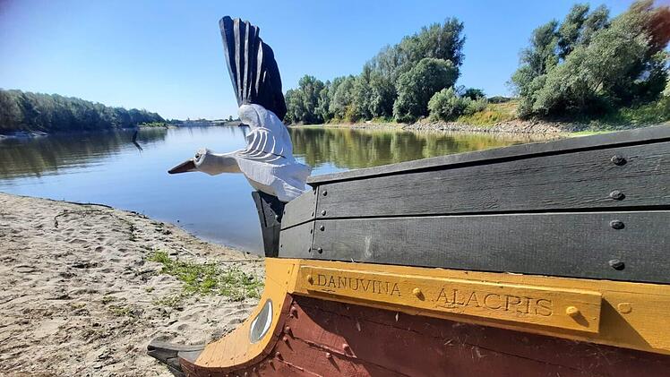 Das R&ouml;merboot der FAU droht zu sinken.