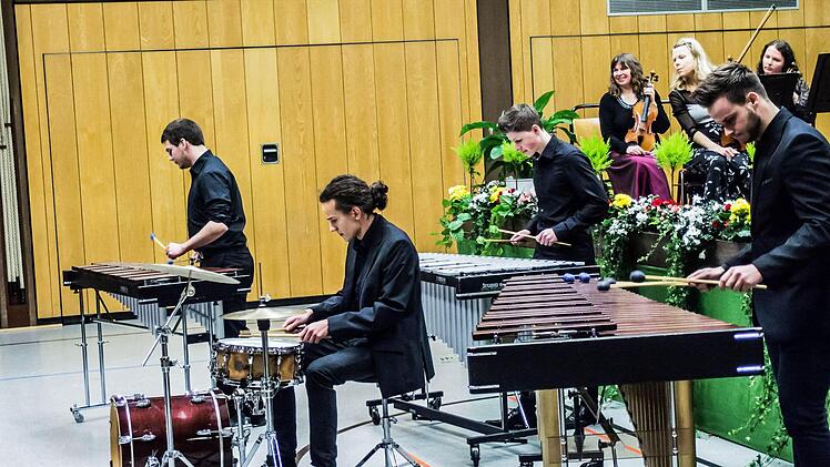 Impressionen vom Neujahrskonzert mit dem Musizierkreis NeustadtFoto: Jochen Berger