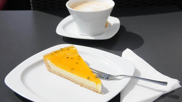 Auch die Maracuja-Tarte der Uttenreuther Bäckerei-Metzgerei Böhm ist zur Feinkost geadelt.