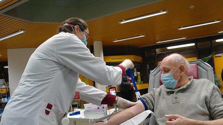 Richard Heurich aus Speicherz spendet zum 125. Mal Blut. Foto: Stephanie Elm