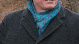 Stadtdrat Volker Wack berät  OB-Kandidat Hans-Dieter Herold (Die Grünen) im Wahlkampf.