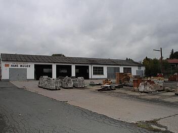 2010 ging die Thurnauer Firma Müller-Bau pleite. Das Areal soll bald Baugebiet werden. Foto: BR-Archiv/Hartmann