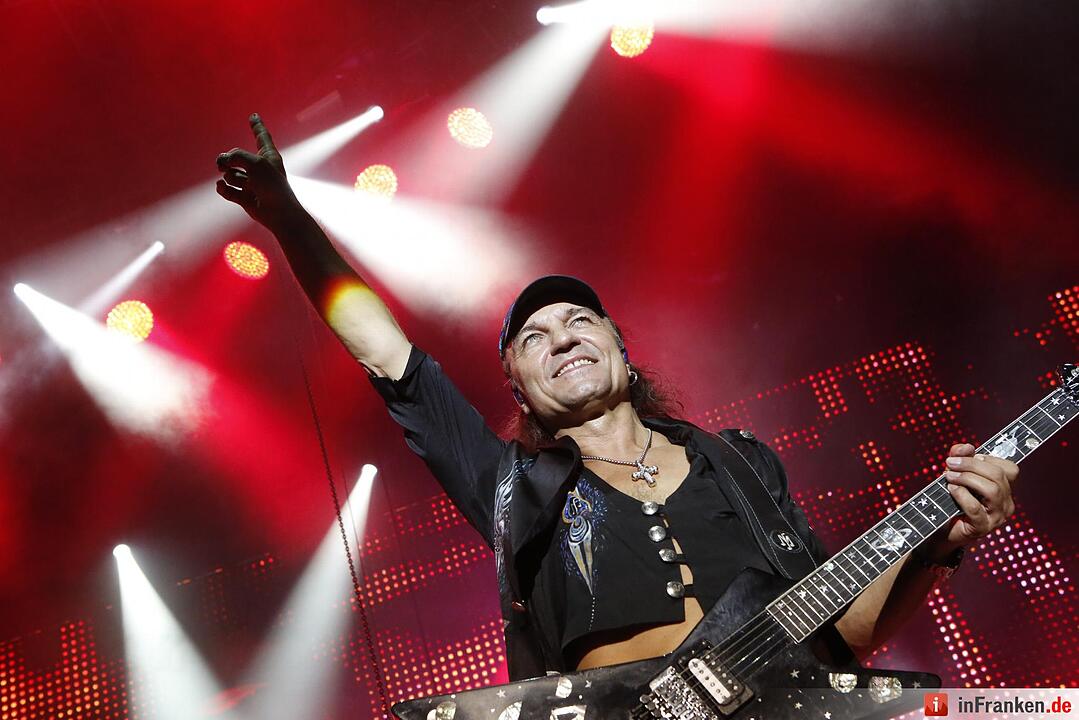 Scorpions44