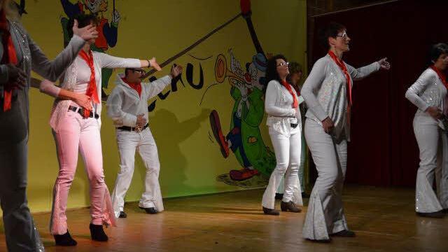 Line-Dance Elvis - in Aktion.