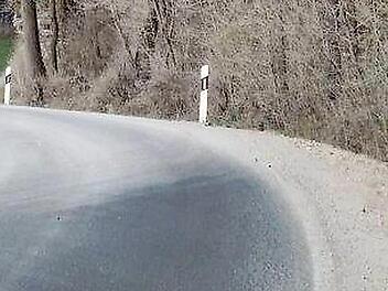 Die Egloffsteiner Straße in Gräfenberg. Ein Steinbruch versorgt unter anderem die ICE-Baustelle bei Forchheim mit Schotter.  Foto: inFrankenMelder "Henner"