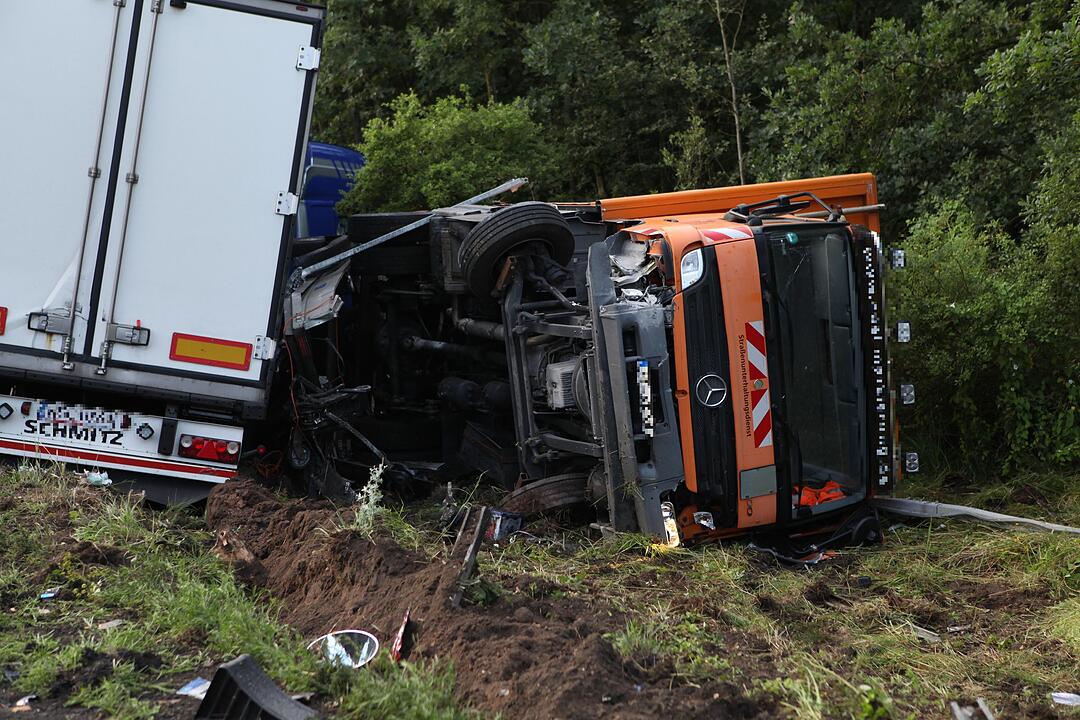Tödlicher Lkw-Unfall auf der A6 bei Ansbach