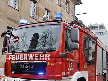 Bamberg: ABC-Einsatz der Feuerwehr Bamberg in Gaustadt - "trat unkontrolliert aus"