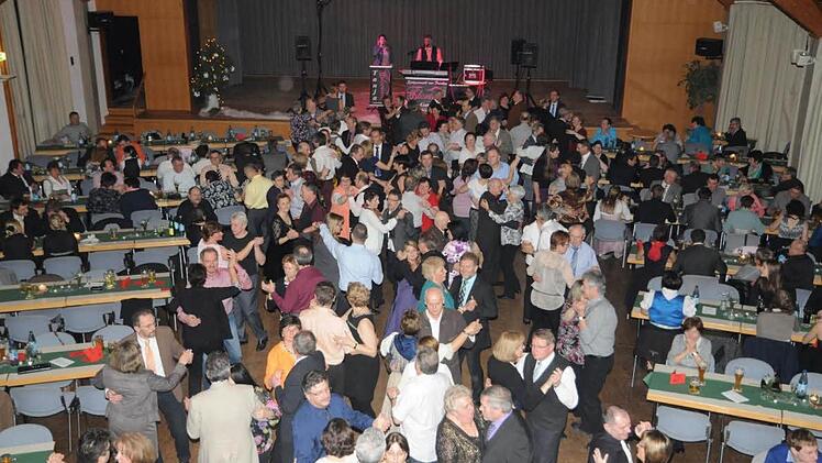 Nichts verloren an Beliebtheit hat der Winterball der Landwirte in der Rudolf-Mett-Halle in Königsberg, der dort in diesem Jahr zum 21. Mal stattfand.